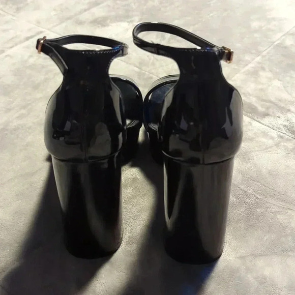 Madden Girl Omega Women's platform Dress Sandals - Picture 6 of 10